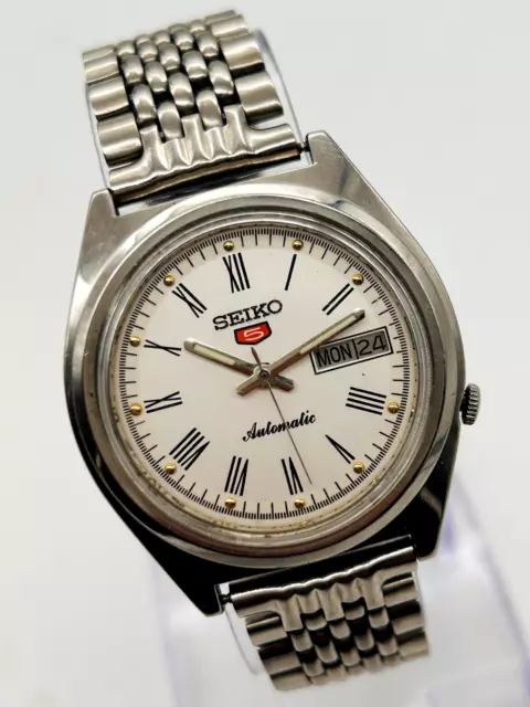 Vintage Seiko 5 Automatic Japan Made Men's Wrist Watch Day date-White Dial