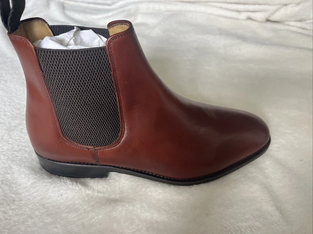 CHARLES TYRWHITT CHELSEA Boots BNIB size 10.5 Dark Brown  display picture 1