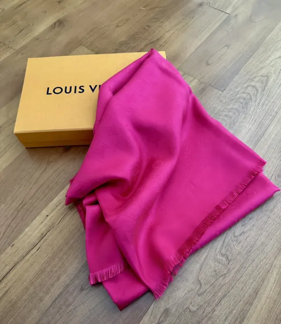 Louis Vuitton Mirror Monogram Shearling Jacket – Savonches