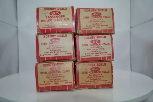Rake of 6 Hornby Dublo BR Coaches in maroon livery 2 x 4062, 3 x 4063, 1 x 4075