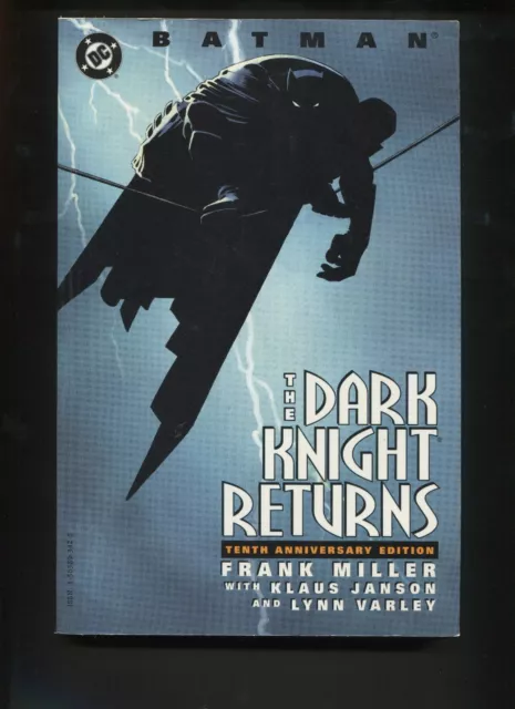 Batman The Dark Knight Returns Paperback Frank Miller 1996 DC Comics