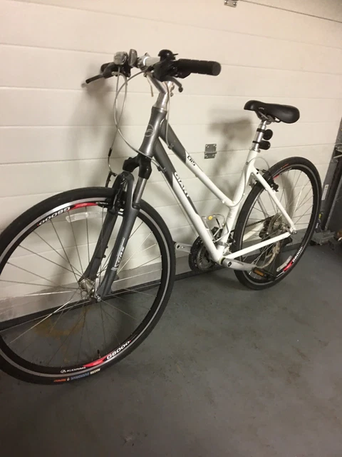 Giant crs ladies bike cheap