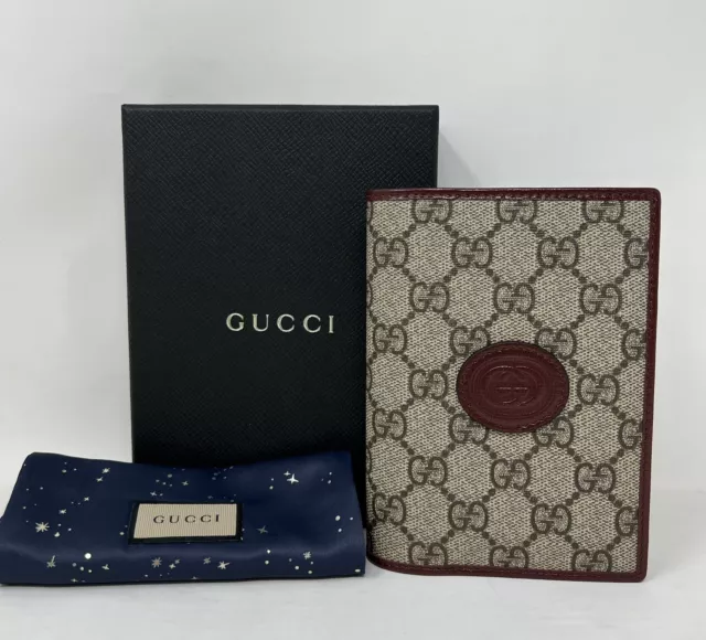 Gucci GG Supreme Logo Passport Case 480398 K9GQT 8899