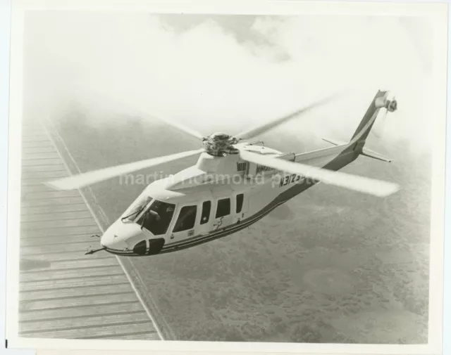 Sikorsky S-76 Helicopter Large Original Photo, BZ889