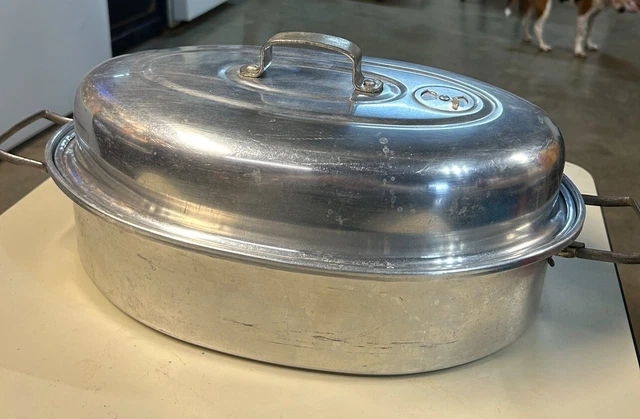 Vintage Mirro Aluminum Roaster Roasting Pan Oval  with Rack ~ 876M