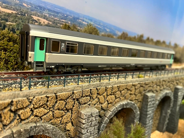 Voiture Corail Roco - Classe 1 - Modélisme Ferroviaire - Occasion - Fabrication Française