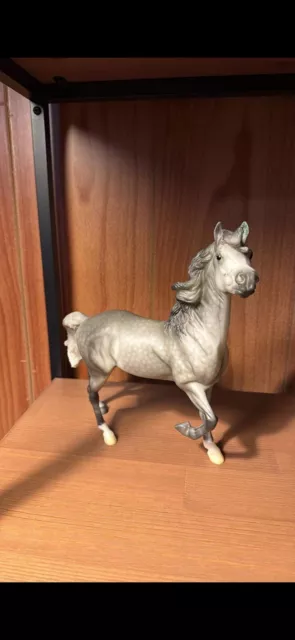 Breyer Hwin on Mustang Mare mold traditional model horse-see repair need Repaint