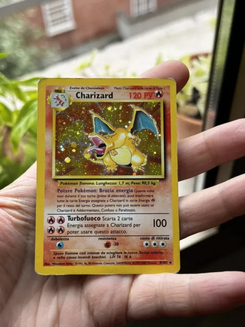 Pokémon CHARIZARD  SET BASE 4/102 HOLO ITA