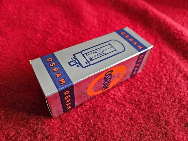 Lampada Per Proiettore OSRAM 58.8597 &ndash; 220V 300W, Attacco G17q, Nuova