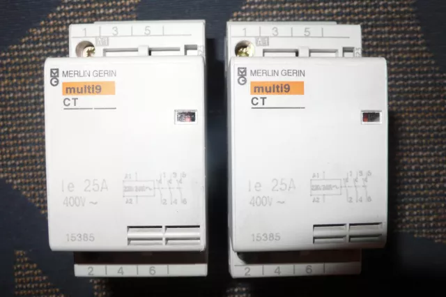 CONTACTEUR TRIPHASE 25Ampères, 3contacts (NO)  MERLIN GERIN 25A 220Vac