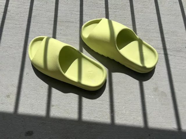 Size 9.5 - adidas Yeezy Slide Glow Green