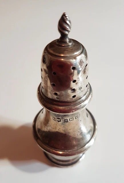 1920 Solid Silver 29 gram Pepperette, by Charles Weale of Birmingham