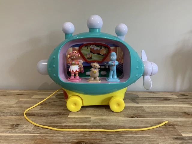 Cbeebies Pull CBEEBIES IN THE Night Garden Pull Along Pinky Ponk Light Sound ...