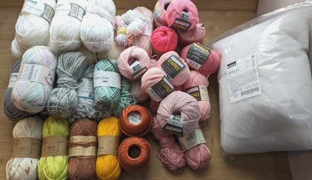 Großes Paket Wolle Wollreste 1650 g und Füllwatte 250 g (neu) tolle Farben