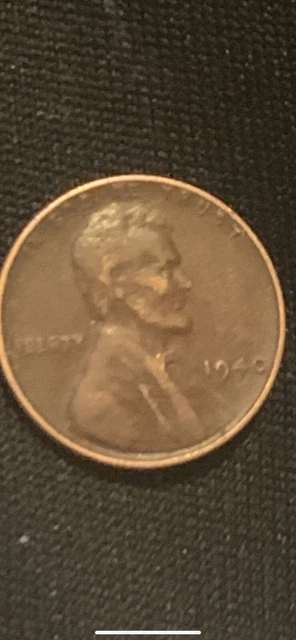 1940 wheat penny no mint worth a lot of money  red/brown good condition 