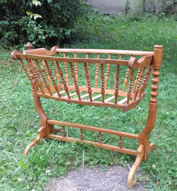 Berceau pour poupée vintage des années 1900-1920 - France