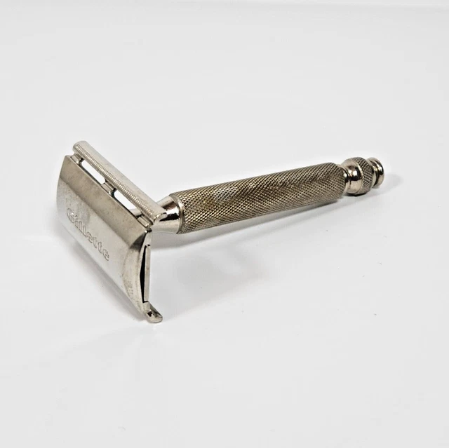 Vintage 1965 K1 GILLETTE Travel Tech three piece double edge DE safety razor Vintage 1965 K1 GILLETTE Travel Tech three piece double edge DE safety razor