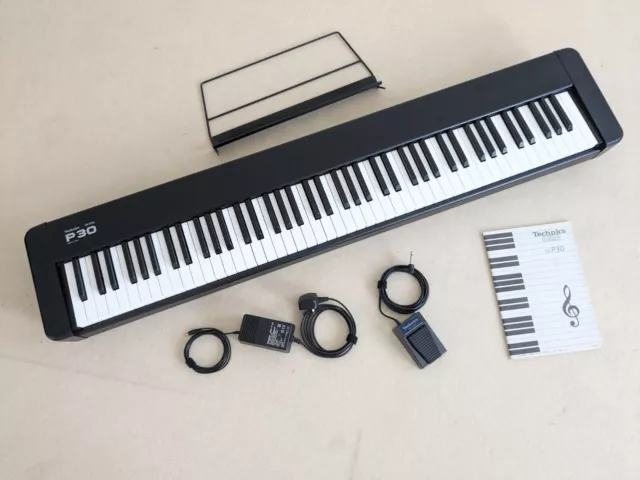 Technics SX-P30 Electronic Piano – Mint Condition with Original Accessories