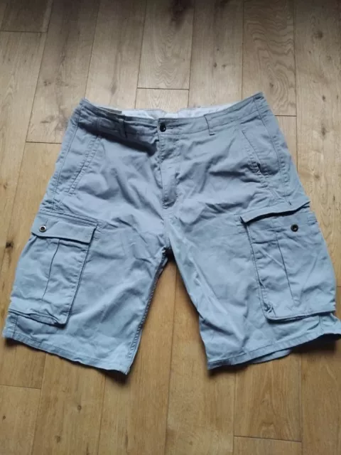 Mens LEVI'S Grey Cargo Shorts 36" Waist Pockets