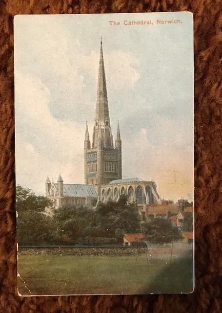 Vintage Postcard.  Cathedral Norwich￼￼.    (D)