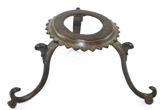 18c Genuine Old Antique Indian Islamic Brass Hand Crafted Pot Stand. G66-582