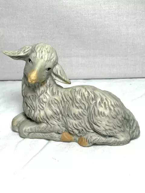 Traditions Sheep Lamb Figurine Porcelain Nativity Figure Mercuries USA 1994