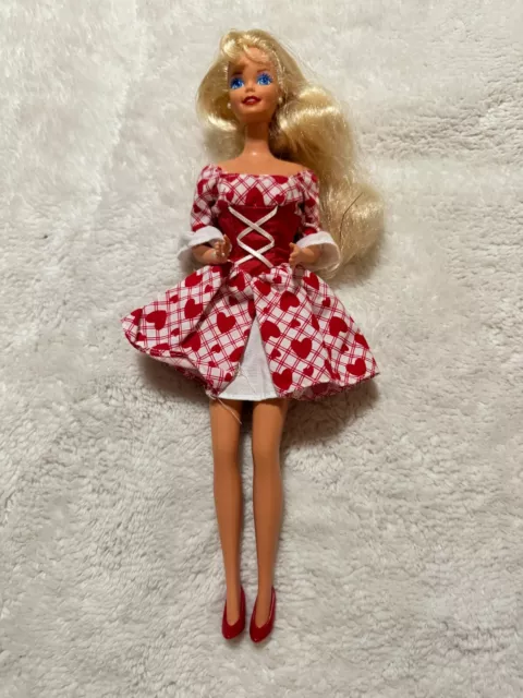 Mattel Barbie Special Edition Valentine Sweetheart Doll 1995