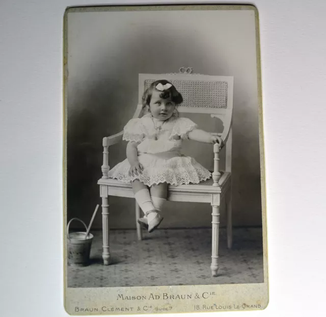 Young Girl Sitting Photo Original 10x15cm Circa 1900 Vintage