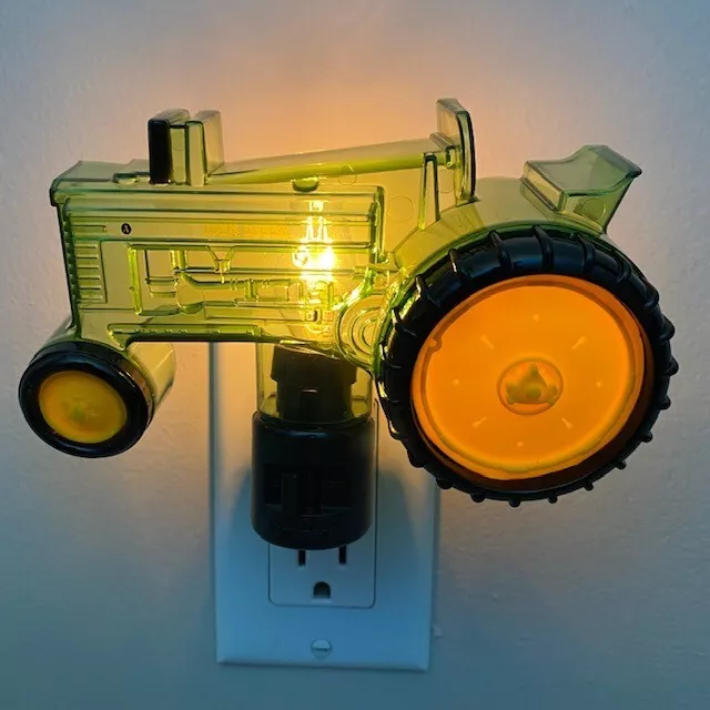 Vintage CTM John Deere Model A-Green Night Light-Special Edition  *READ CRACKED*