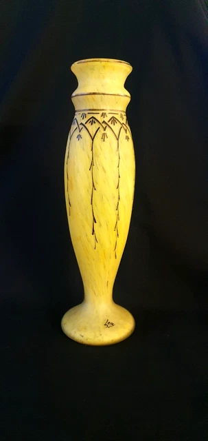 LEGRAS - Vase balustre sur piédouche en verre marmoréen à décor floral
