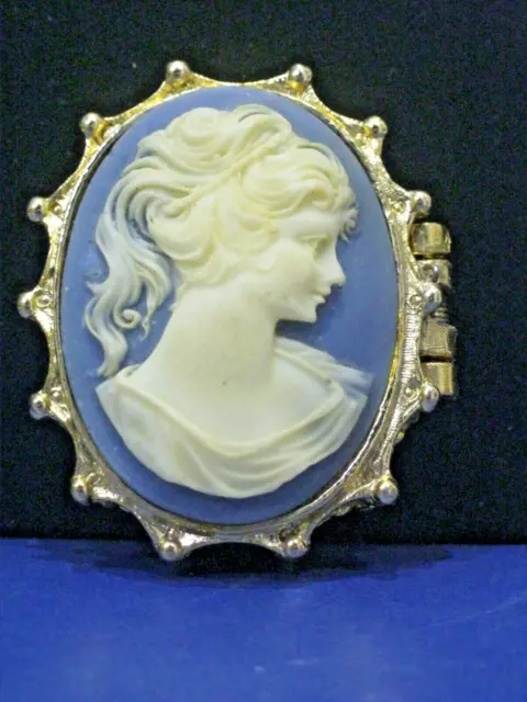Vintage Cameo Gold Tone Pill Box/Snuff Box/Trinket or Ring Box - Blue Background
