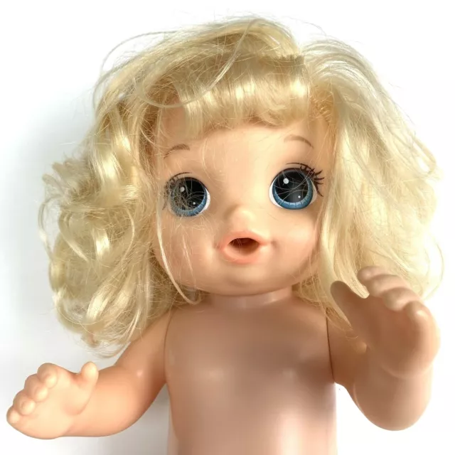 Hasbro Baby alive doll Potty dance 2017 blonde hair Talking blue eyes