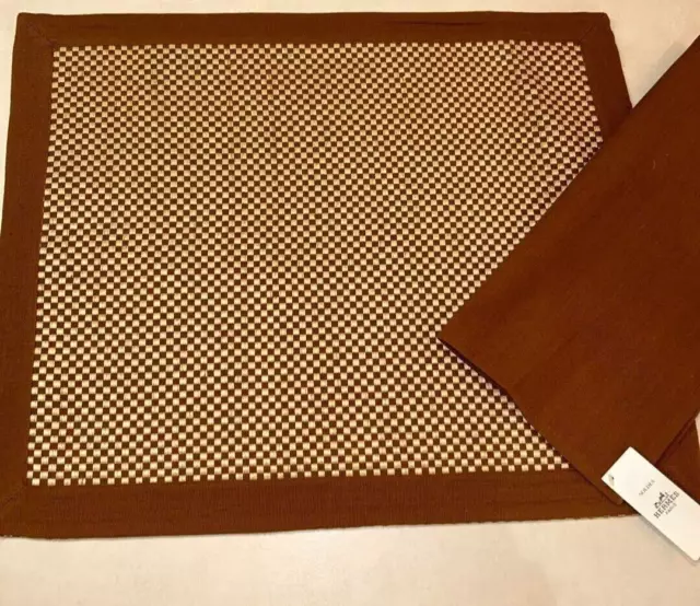HERMES Set of 12 placemats and 12 assorted napkins with …