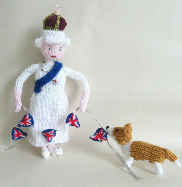 KNITTING PATTERN QUEEN Elizabeth II Platinum Jubliee Doll Bunting