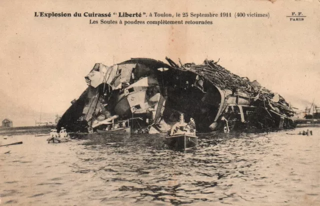 CPA 83 - TOULON (Var) - Explosion du Cuirassé "Liberté", 1911. Soutes à Poudres
