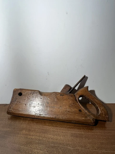 n° 350 old tool plane, OUTIL ANCIEN, rabot en bois 19ème de carrossier