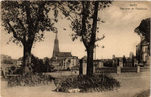 CPA AK METZ - Vue prise de l'Esplanade (650913)