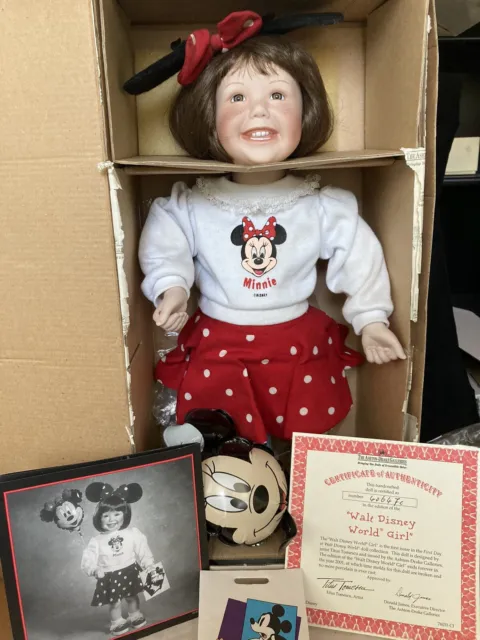 Doll Disney - Walt Disney World Girl - Ashton Drake Porcelain Doll