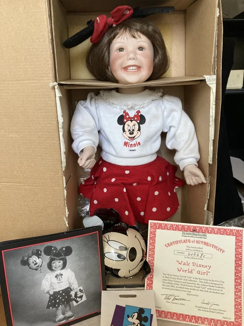 Doll Disney - Walt Disney World Girl - Ashton Drake Porcelain Doll Doll Disney - Walt Disney World Girl - Ashton Drake Porcelain Doll