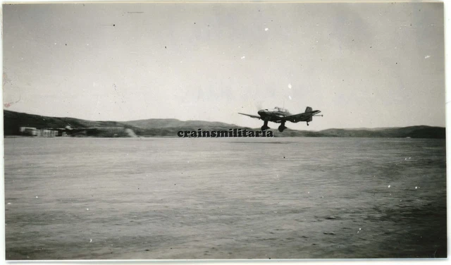 Orig. Foto Junkers Ju 87 Stuka Flugzeug am Flugplatz KIRKENES Norwegen 1943