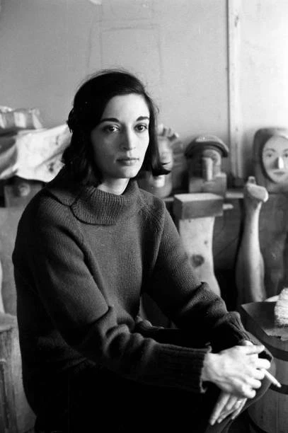 POP ART SCULPTOR Marisol Escobar known as Marisol in her studio 1963