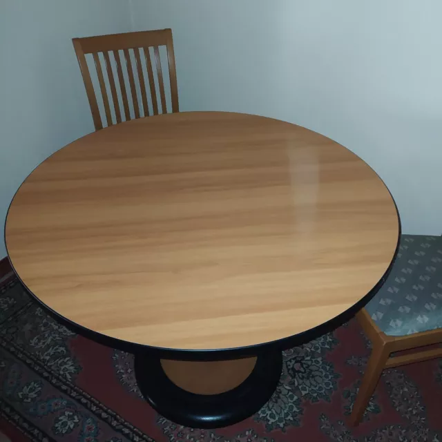 Tavolo tondo in nobilitato color noce - diam 100 cm h76