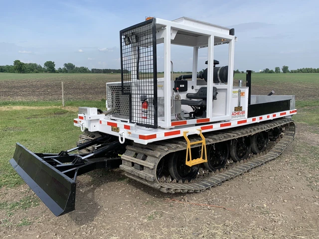 2019 UTV International Achiever Carrier Tractor 130HP 550 Hours. Works Great