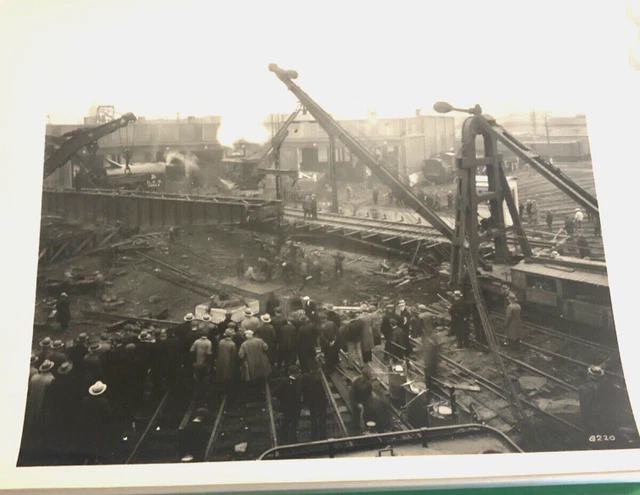 Old Oneonta NY D & H railroad train roundhouse industrial real photographs lot 2