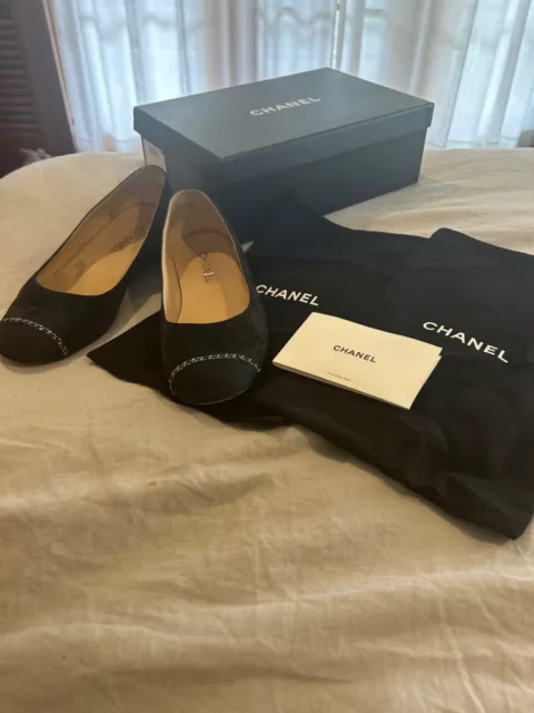 Genuine Chanel Shoes 42 Black Suede Ballet Flats with Chain Detail and Logo 2