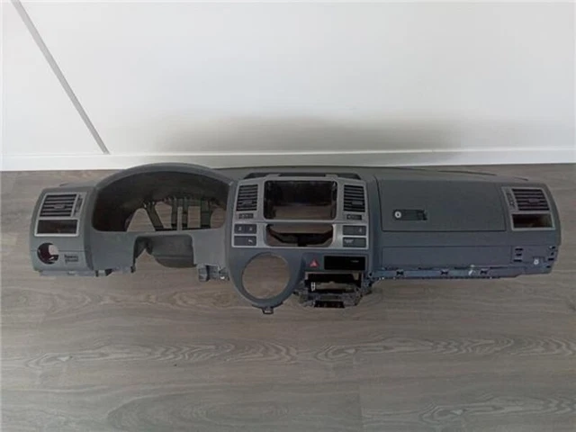 OmniPower® Ladekantenschutz carbon für VW T5 Typ: 2003-2015 OmniPower® Ladekantenschutz carbon für VW T5 Typ: 2003-2015