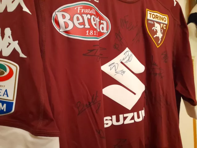 Maglia Andrea Belotti autografata da tutta la rosa - prepara/indossata 2