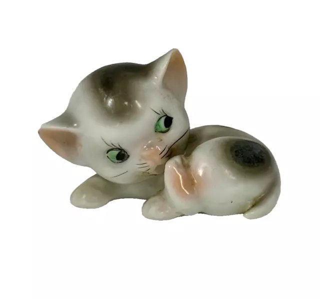 Vintage Gray And White Porcelain Kitten Kitty Cat Figurine Blue Eyes Japan 1.5"