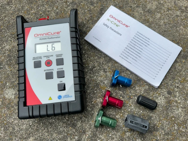 Omnicure R2000 Visible Radiometer tester Lumen Dynamics