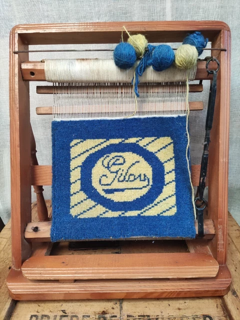 Petit Métier à Tisser Ancien - Miniature Avec Tapis En Laine - Vintage